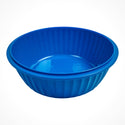 Blue bowl with 4 compartments for food and 1 center cup with lid for sauces. Complete with lid