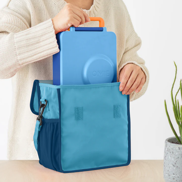 blue lunch bag