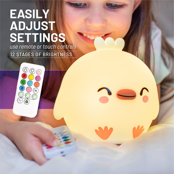 Child clicking the remote to the Lumipet Chick. Easily adjust the settings with remote. 12 stages of brightness