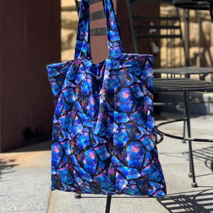 Smart discount bottoms tote